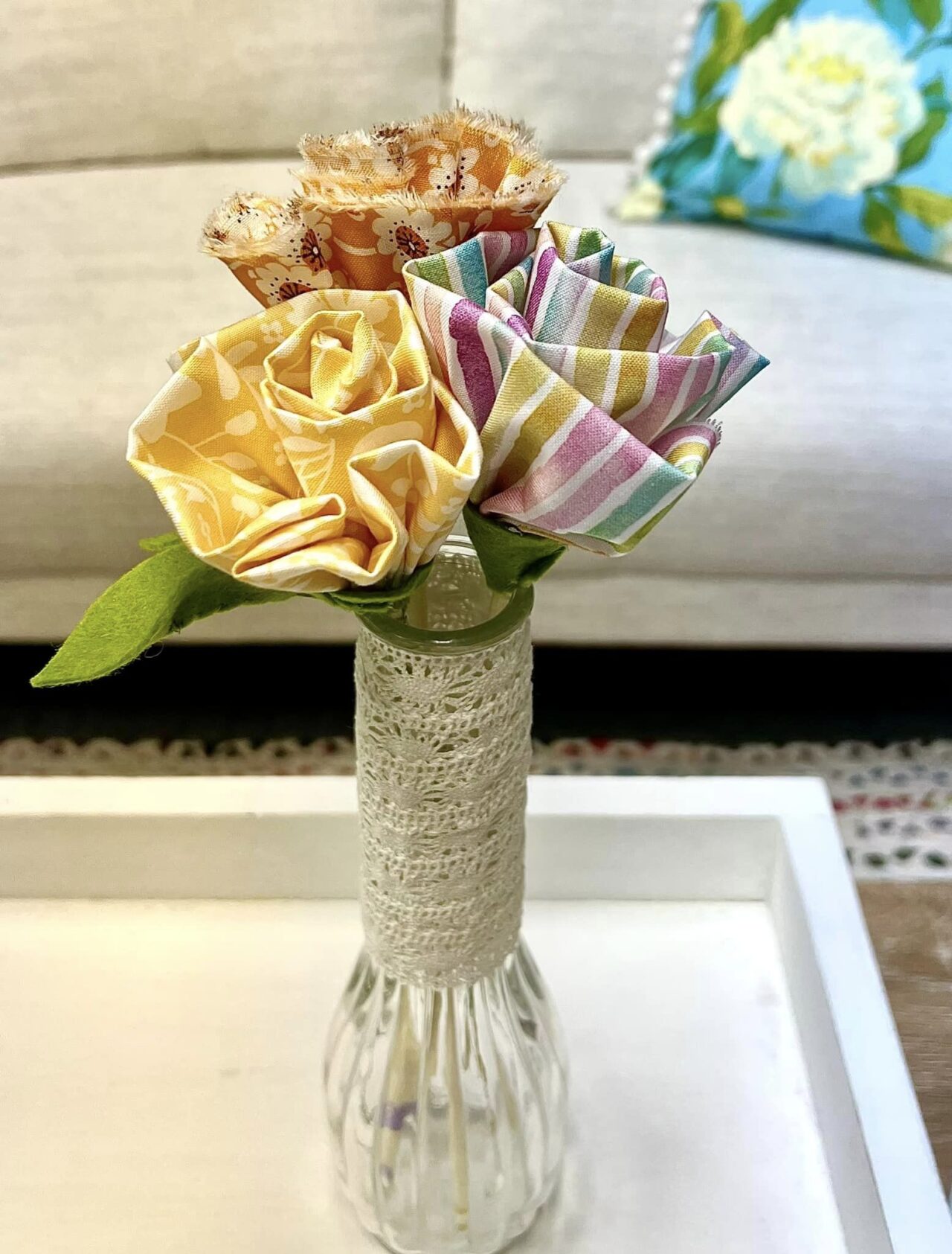 create-your-own-fabric-flowers-miss-tracy-creates