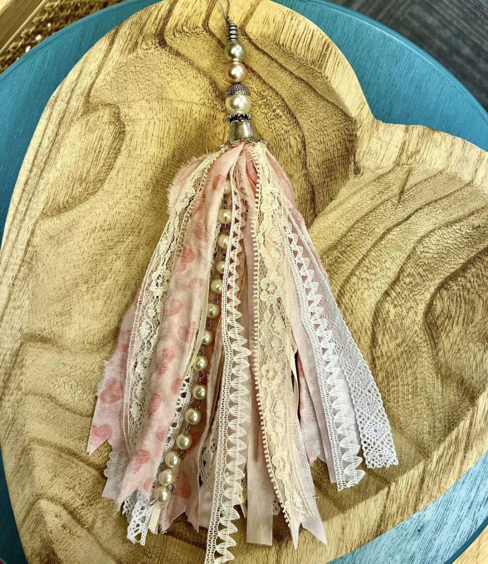 Miss T’s DIY Tassels Miss Tracy Creates